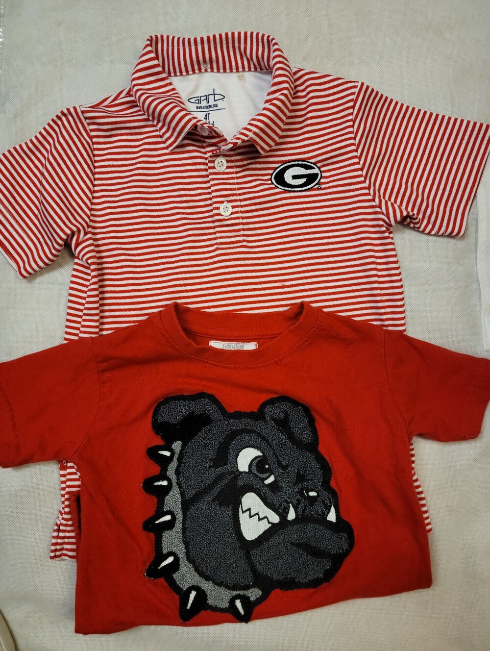 Uga Georgia bulldogs sz 3 & 4 shirts.